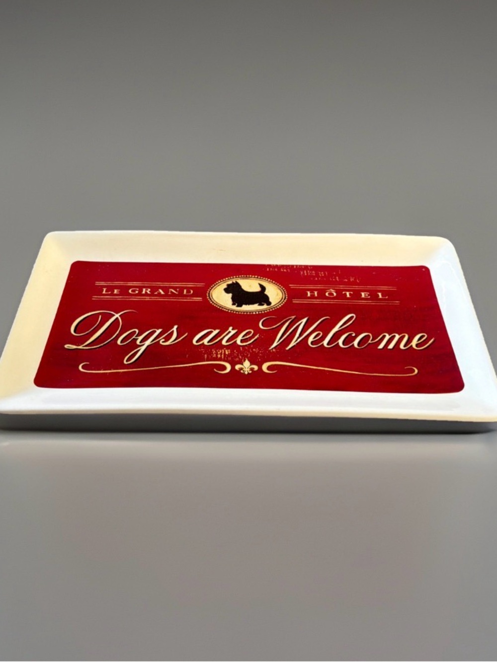 Magenta Le Grand Hôtel "Dogs are Welcome" ceramic rectangular tray. Great Cond.